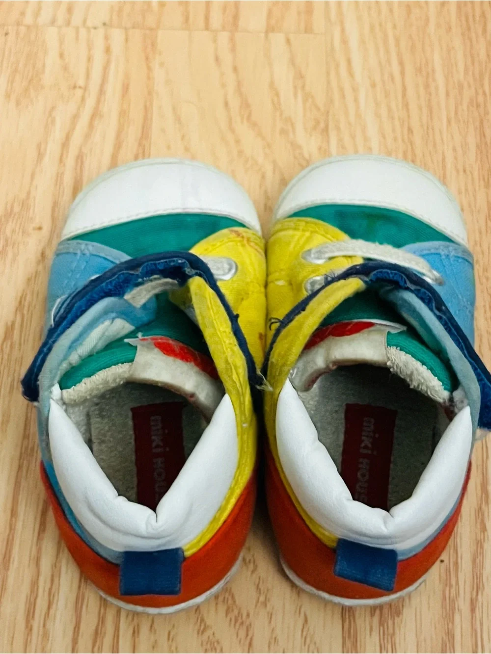 Kids Mini House Colorblock Baby Walker Sneakers in Blue, Yellow & Green